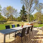 6 Bedroom In Holiday home