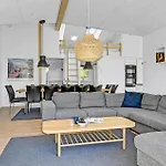 6 Bedroom In * Glesborg