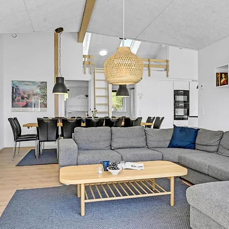 5 Bedroom Lovely Home In Glesborg * Glesborg